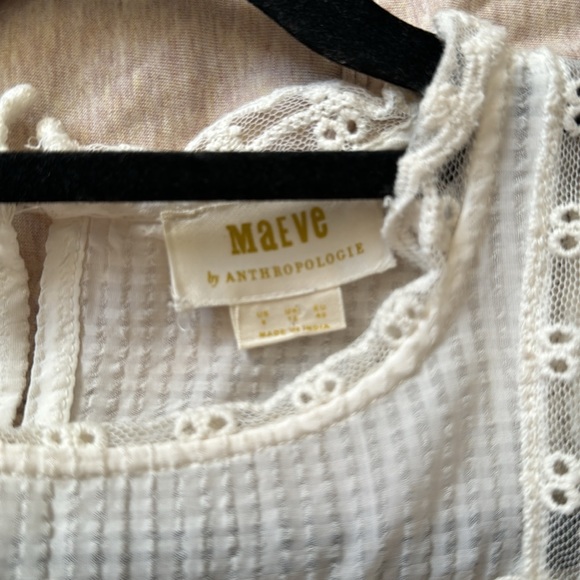 MaEve by Anthropologie sleeveless lace top. 70% viscose 30% cotton. Cream - Picture 4 of 6